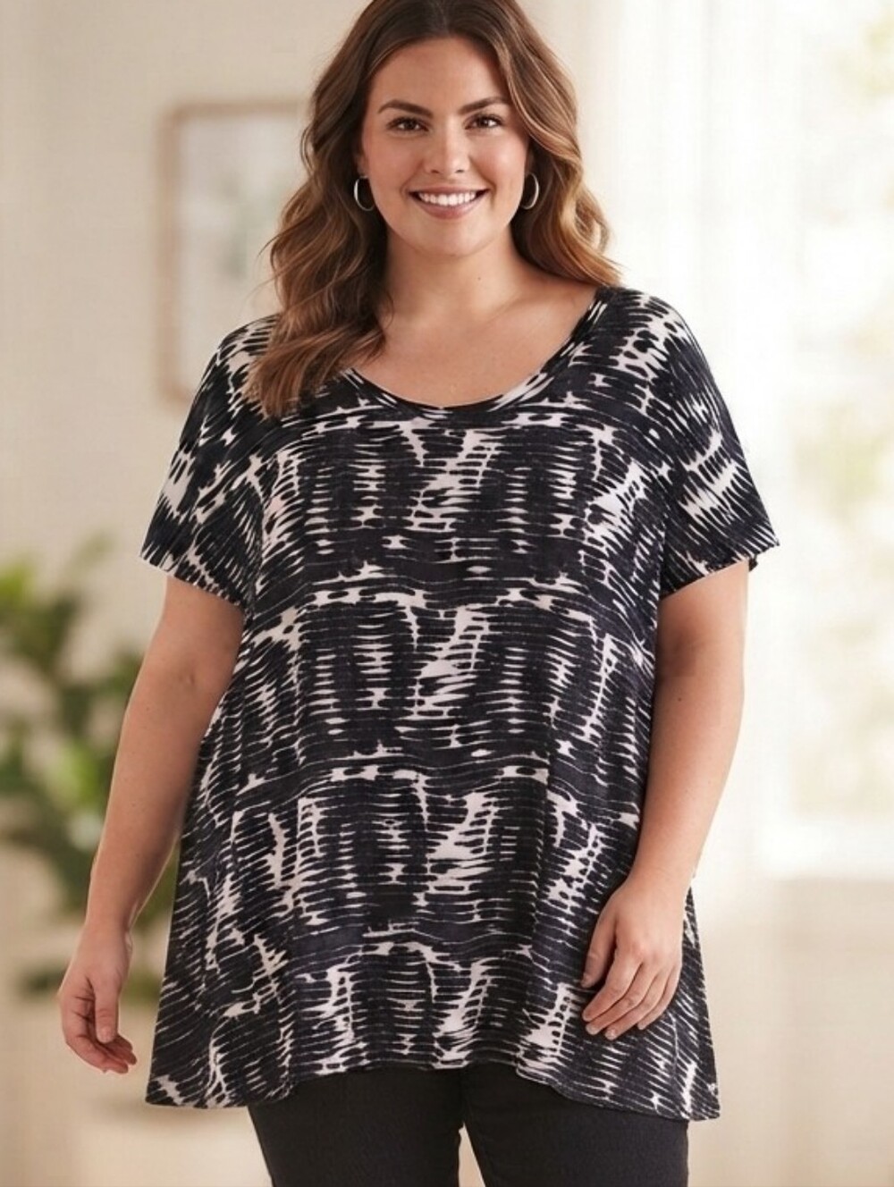 Lane Bryant Livi Active 22/24 Navy and White Short Sleeve Scoop Neck Tunic